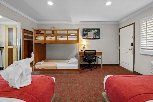 Del Sol Inn Anaheim image 5